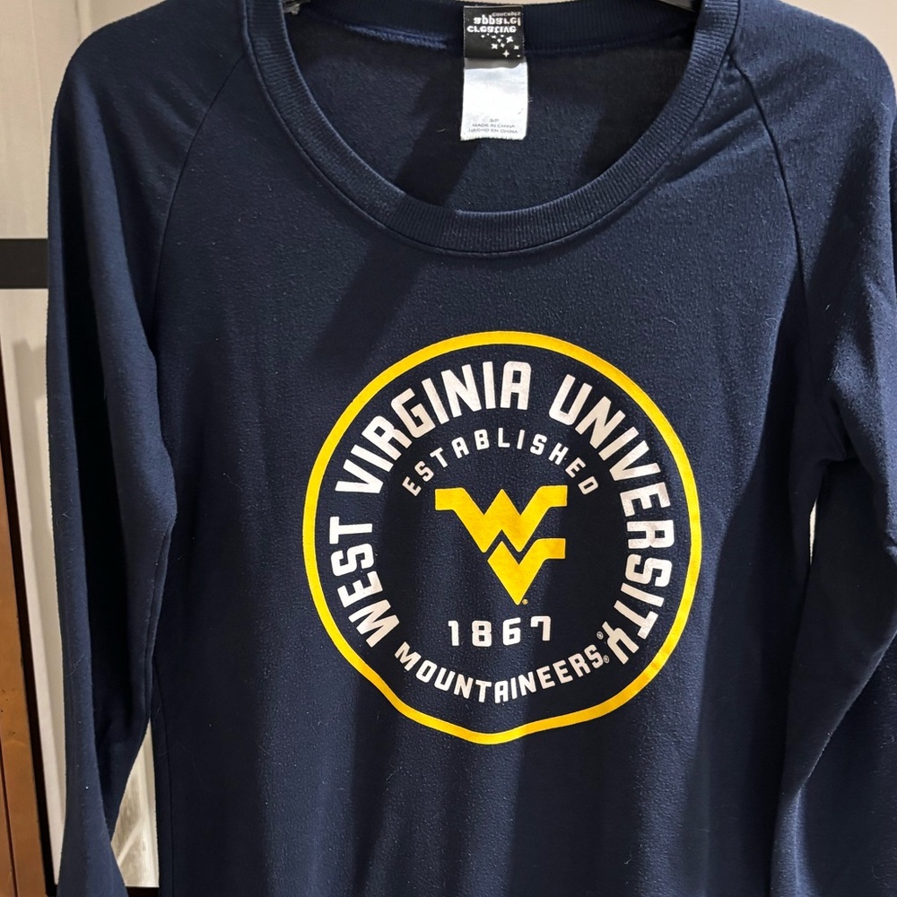West Virginia University Mountaineers long sleeve T size small. Poly blend.